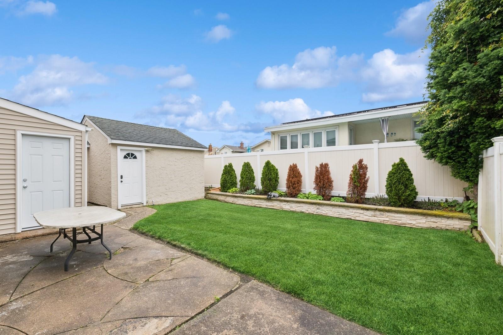 106 Maple Boulevard Property Photo 27