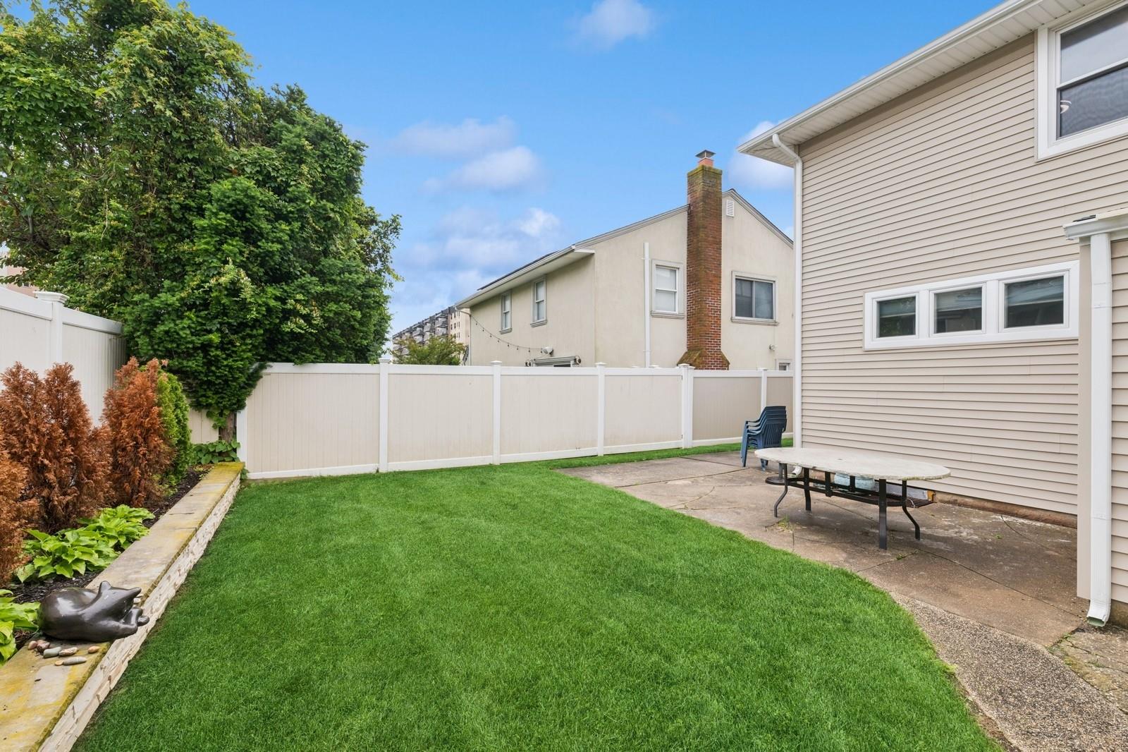 106 Maple Boulevard Property Photo 28