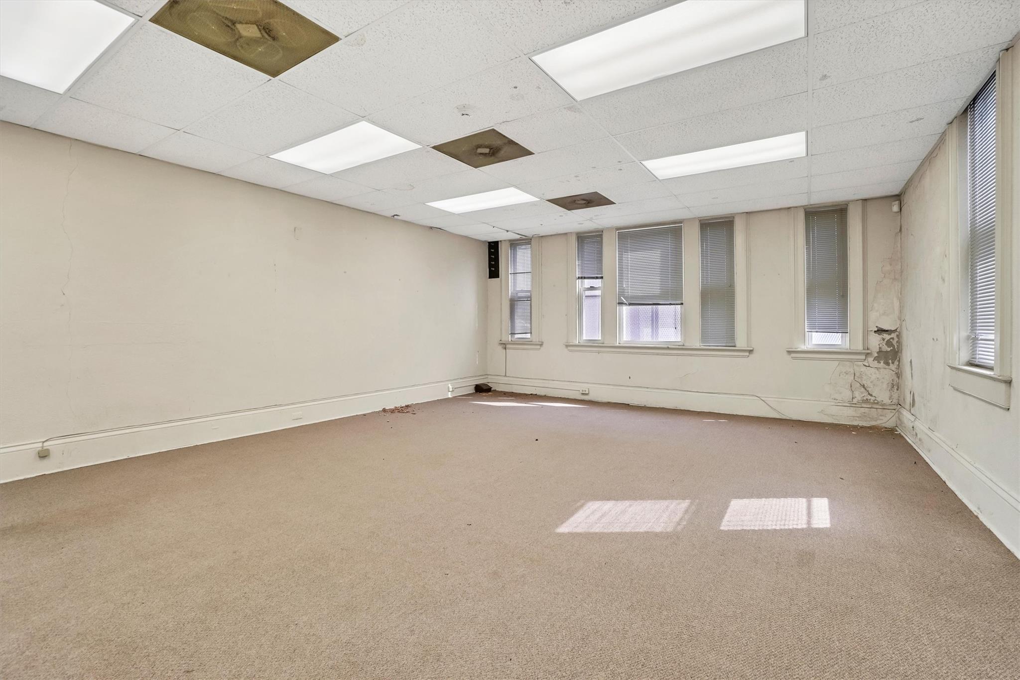 24 John Street Property Photo 31