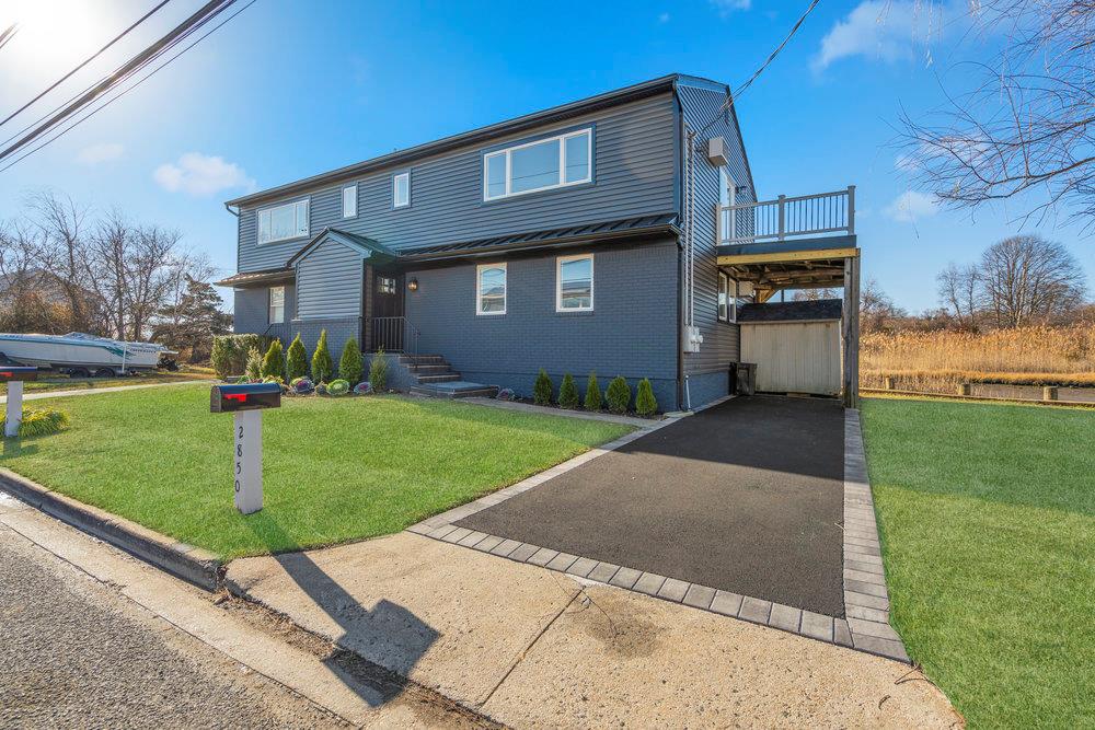 2850 Shore Road Property Photo 3