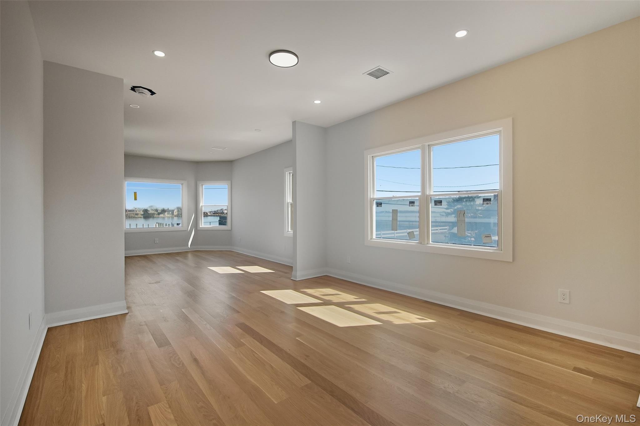 103 Clocks Boulevard Property Photo 3