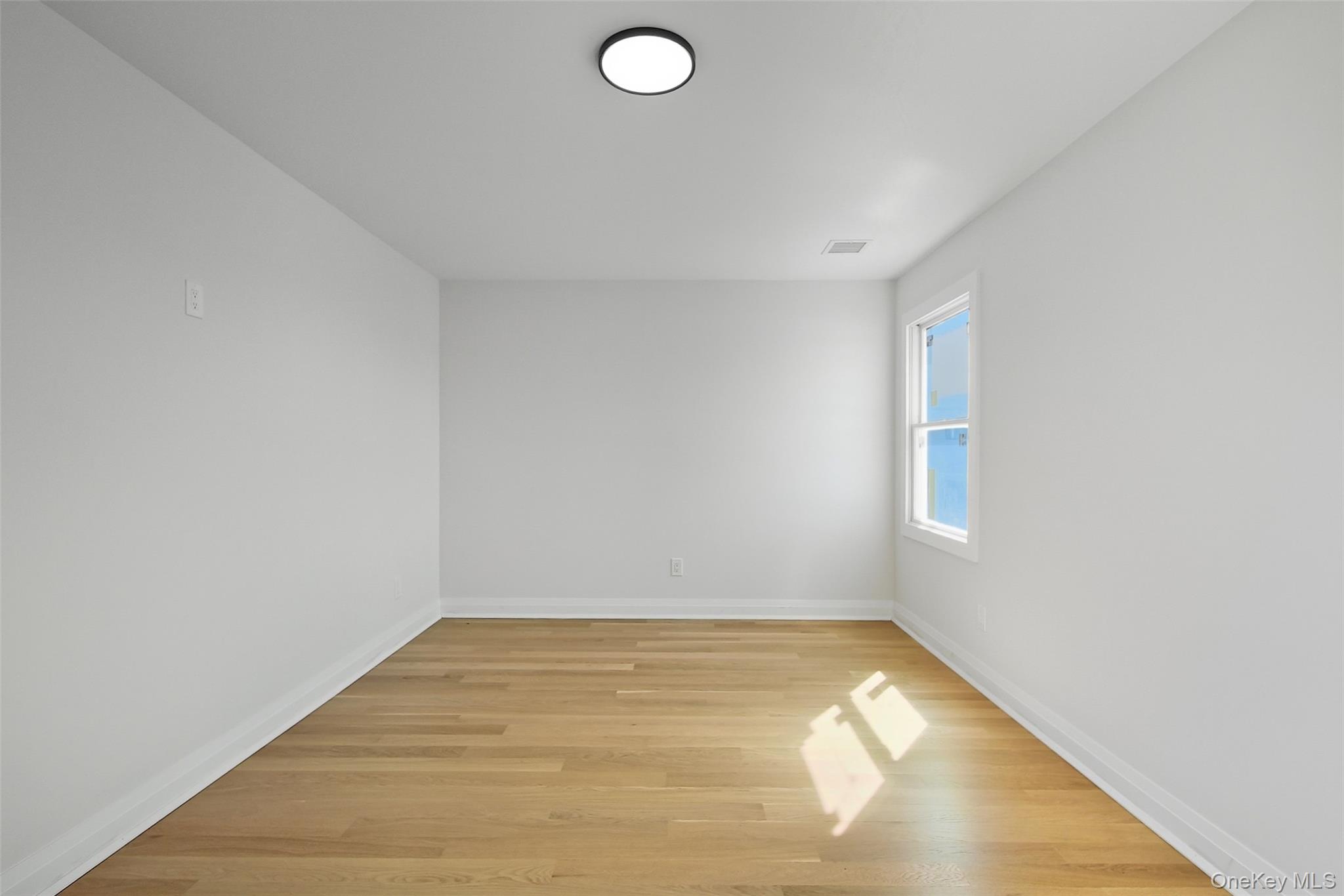 103 Clocks Boulevard Property Photo 10