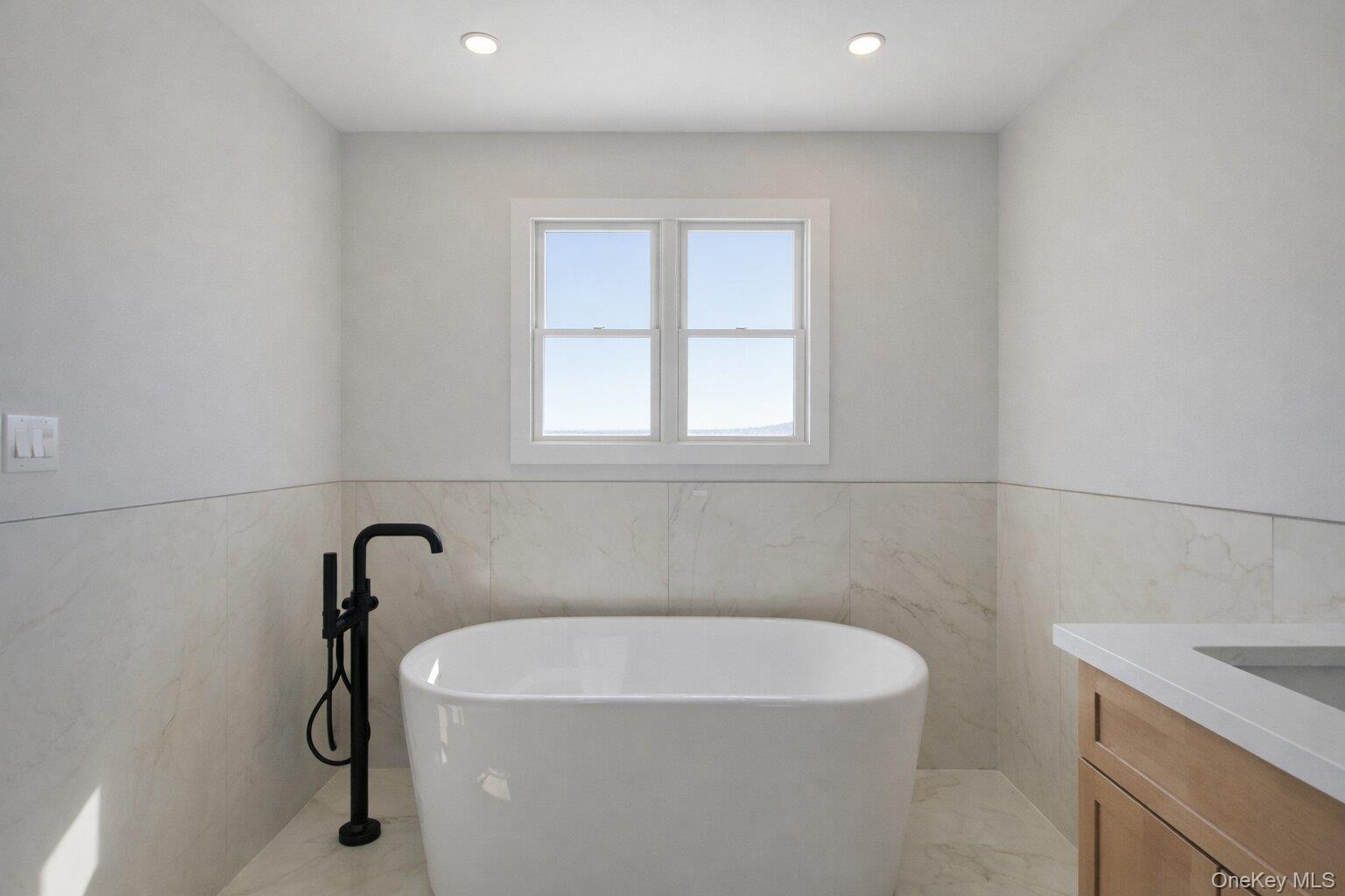 103 Clocks Boulevard Property Photo 14