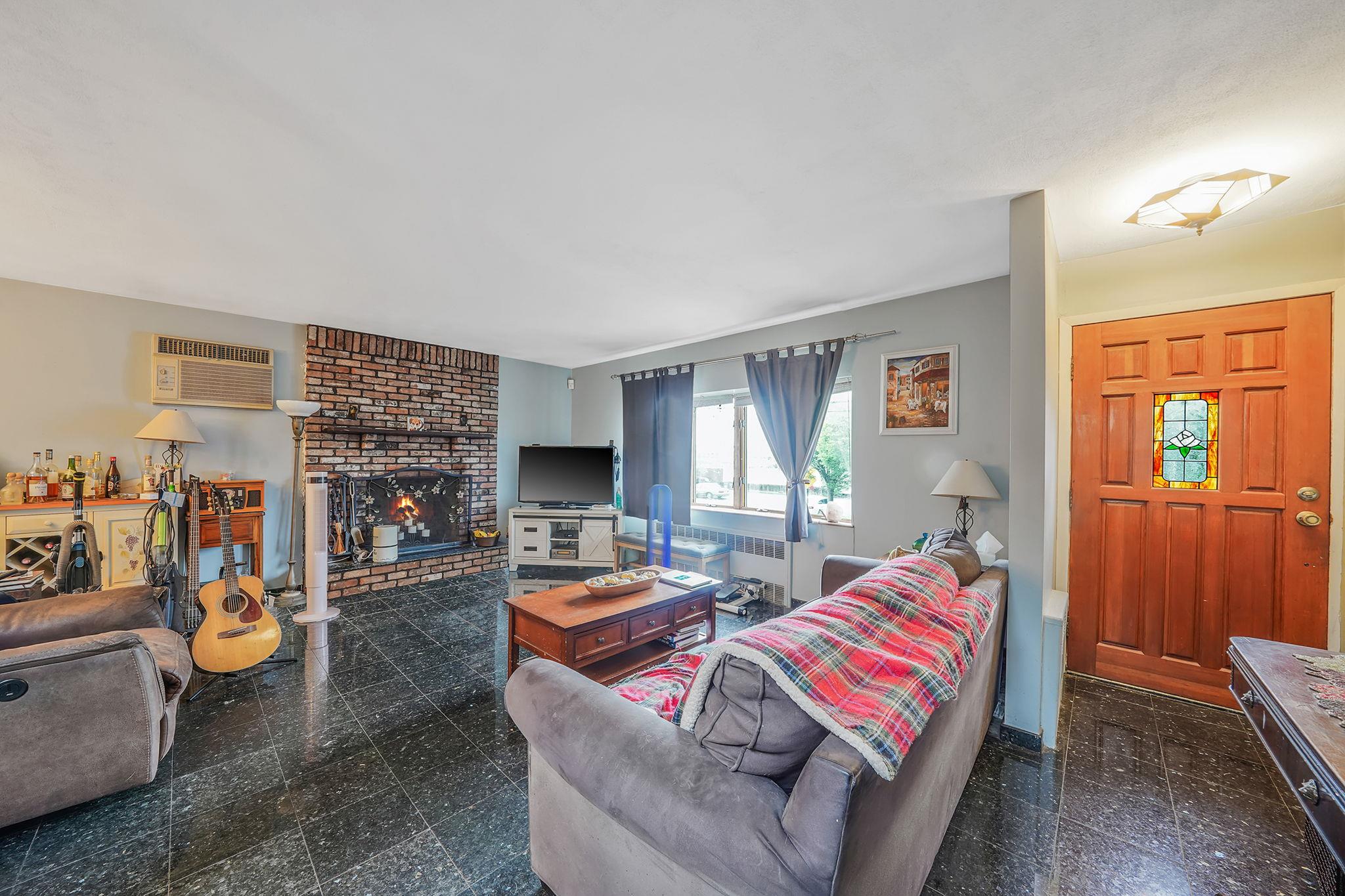 15951 160th Avenue Property Photo 7