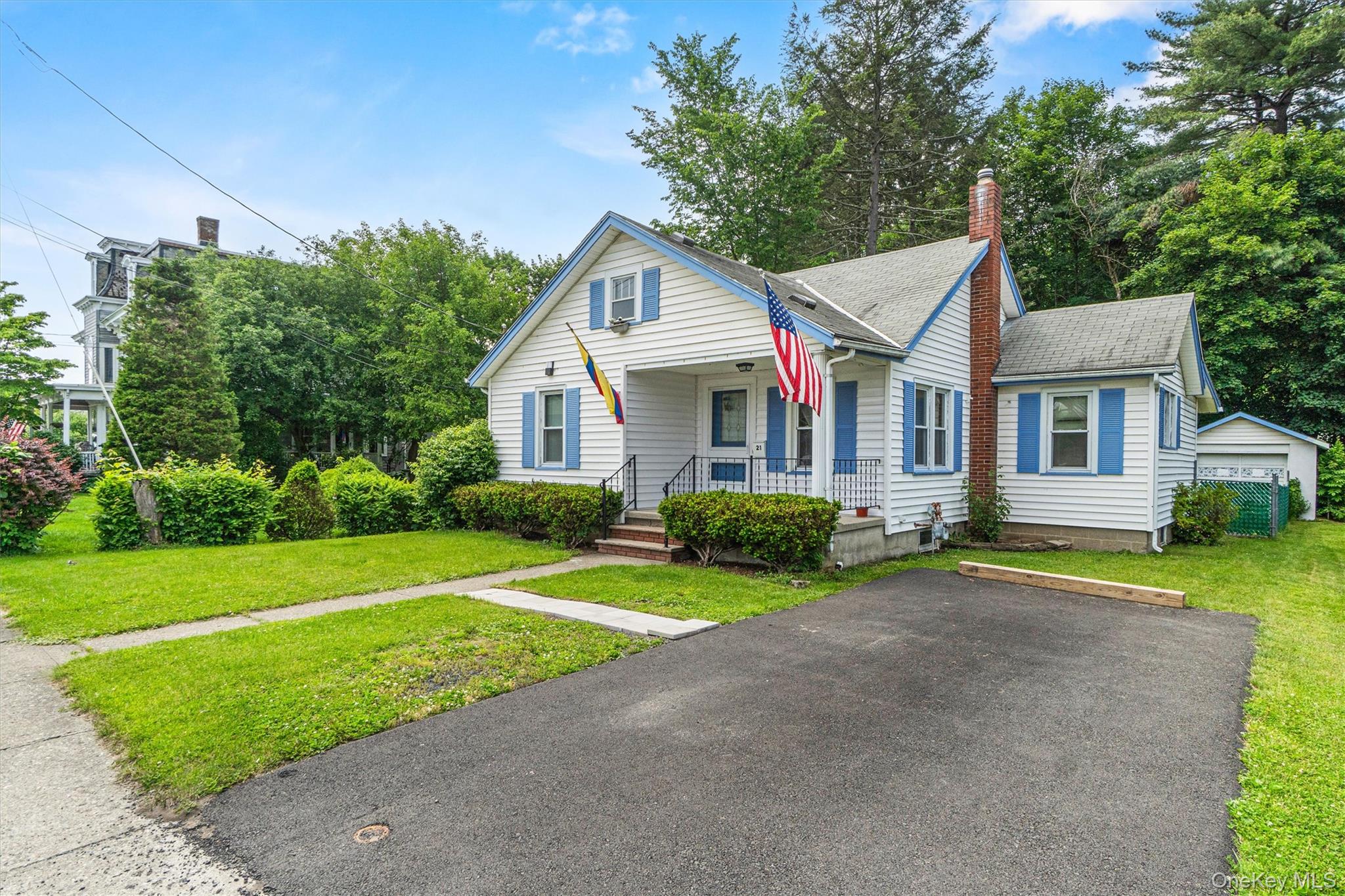 21 Delaware Street Property Photo 2