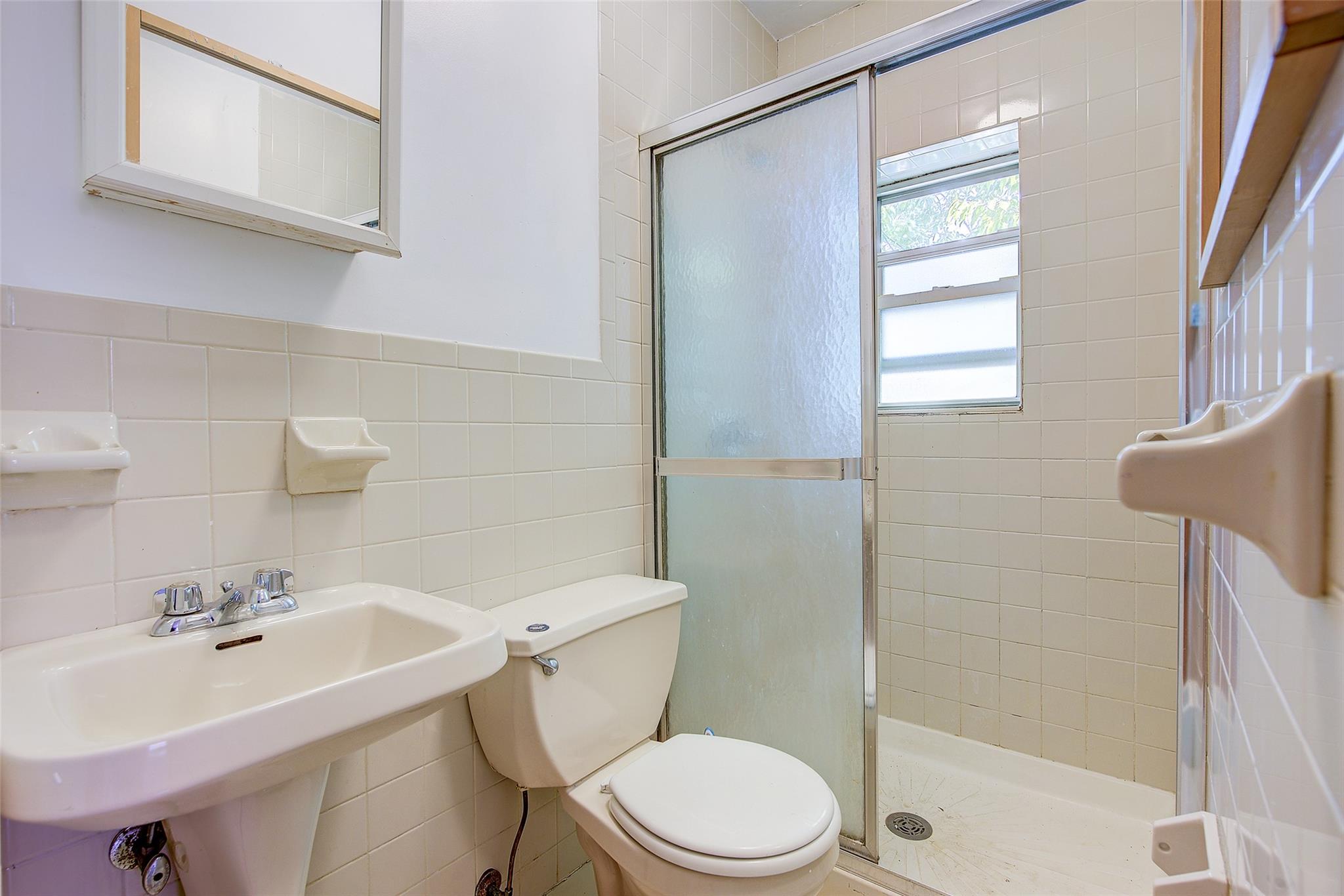 39-32 54th Street Property Photo 24