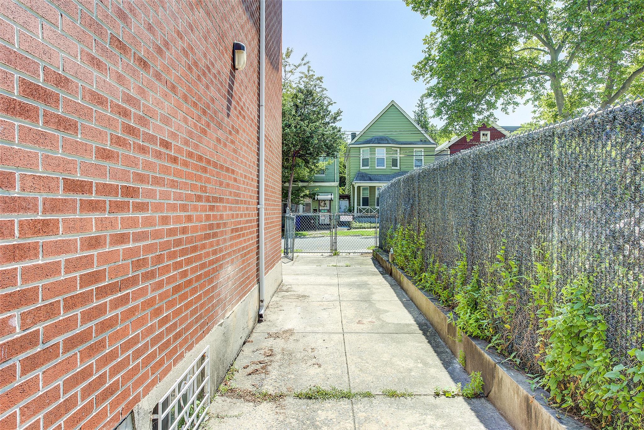 39-32 54th Street Property Photo 27