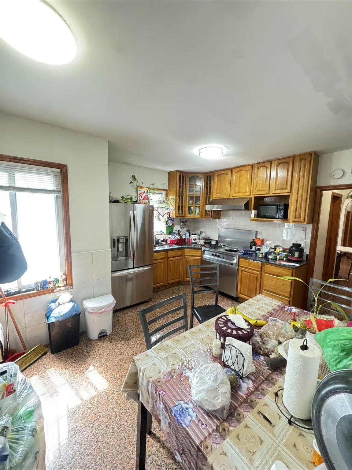 41-09 Forley Street Property Photo 6