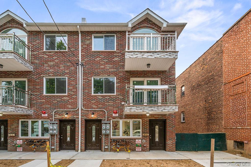 10605 49th Avenue Property Photo 1