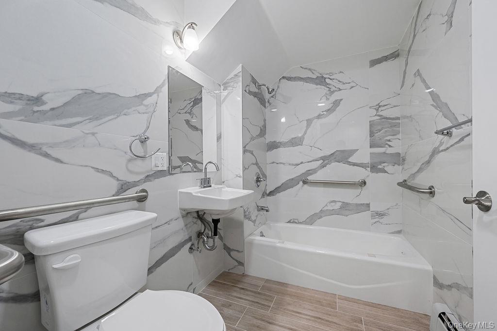 10605 49th Avenue Property Photo 11