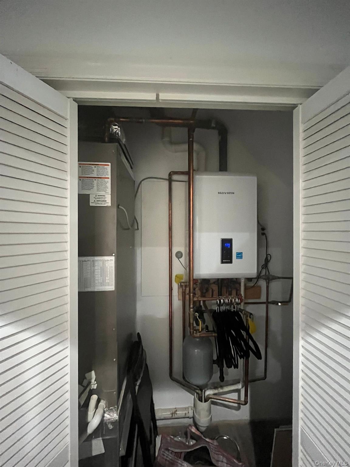 130 Van Dyke Street Property Photo 14