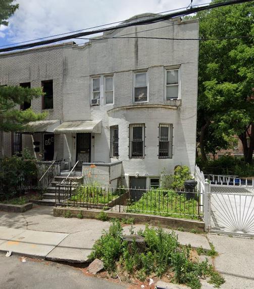 2755 Holland Avenue Property Photo 1