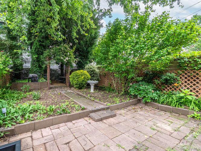 17 Clarkson Avenue Property Photo 37