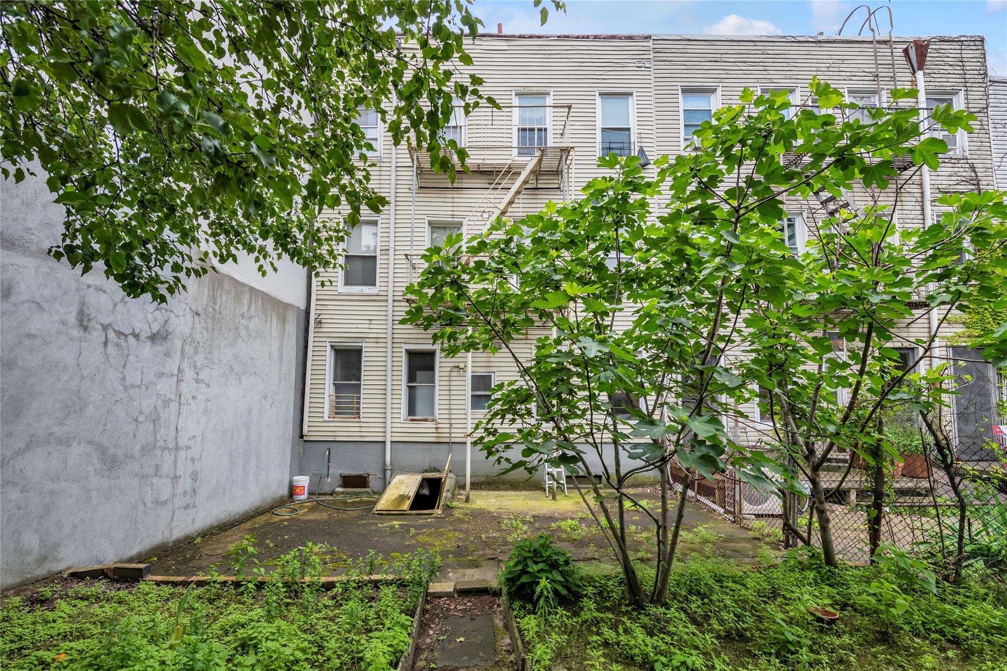 5-17 51st Avenue Property Photo 10