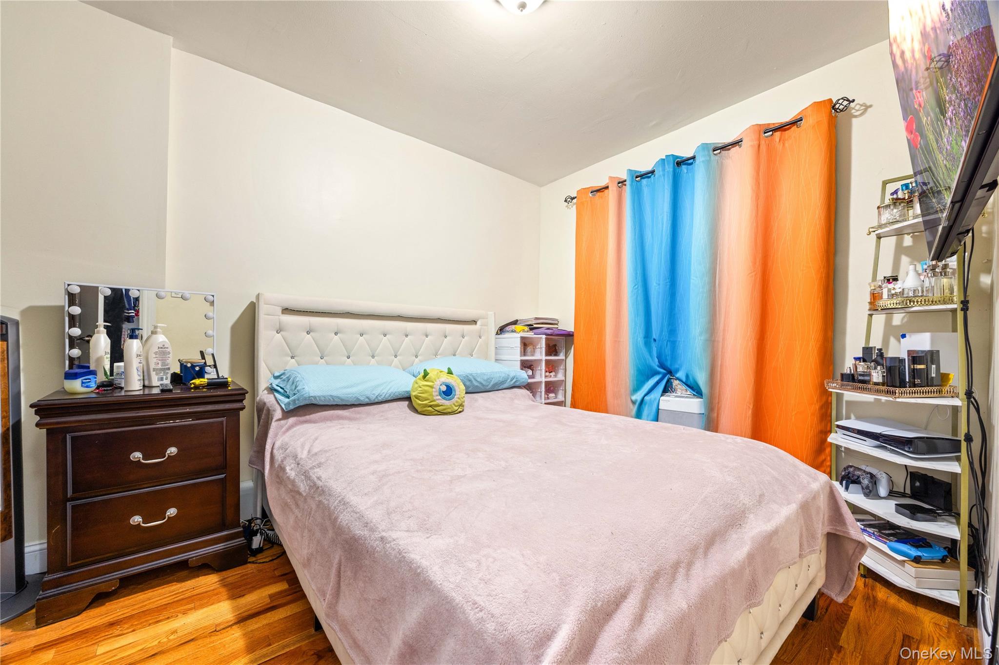 2611 Decatur Avenue Property Photo 11