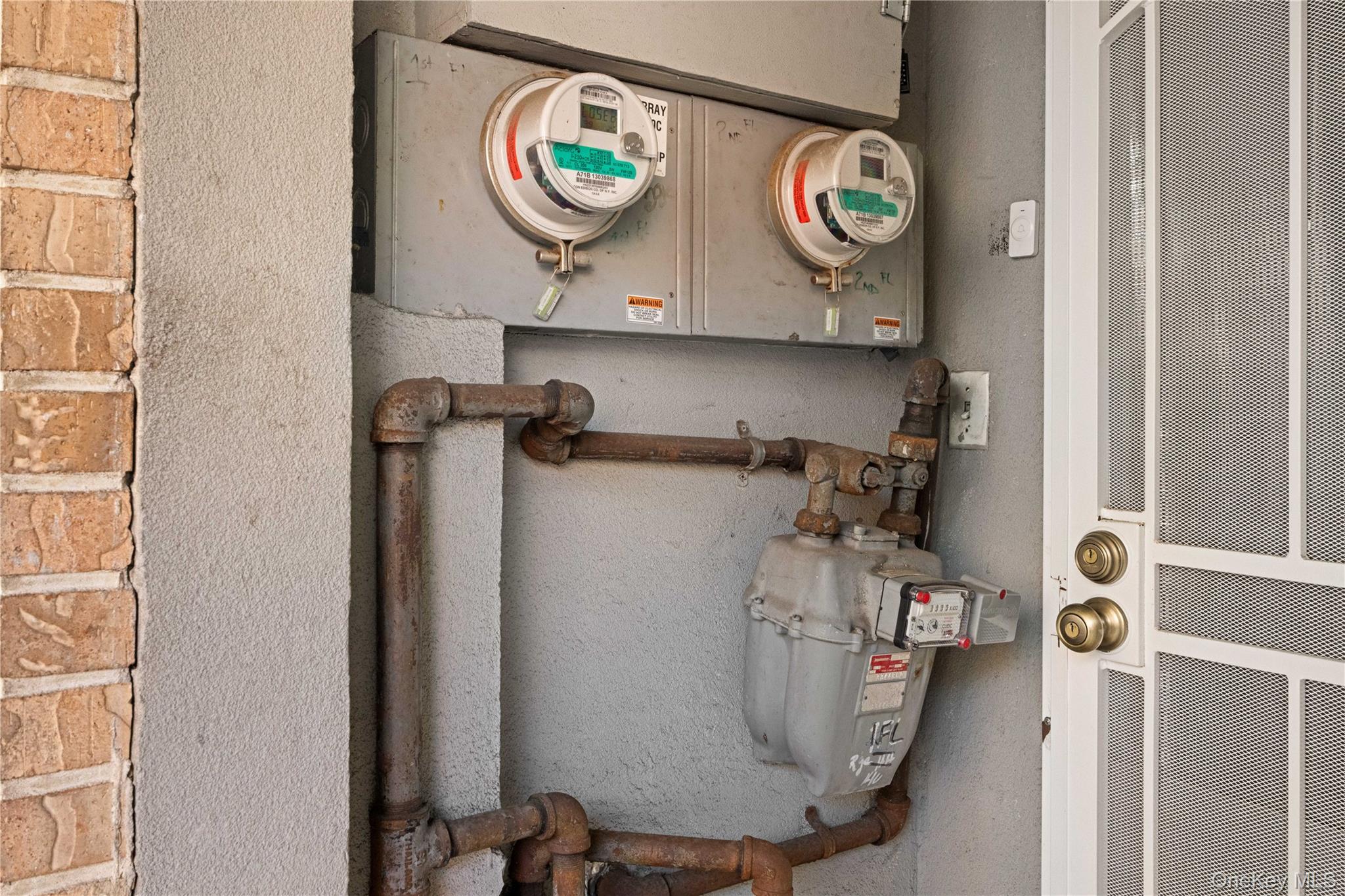 2611 Decatur Avenue Property Photo 29