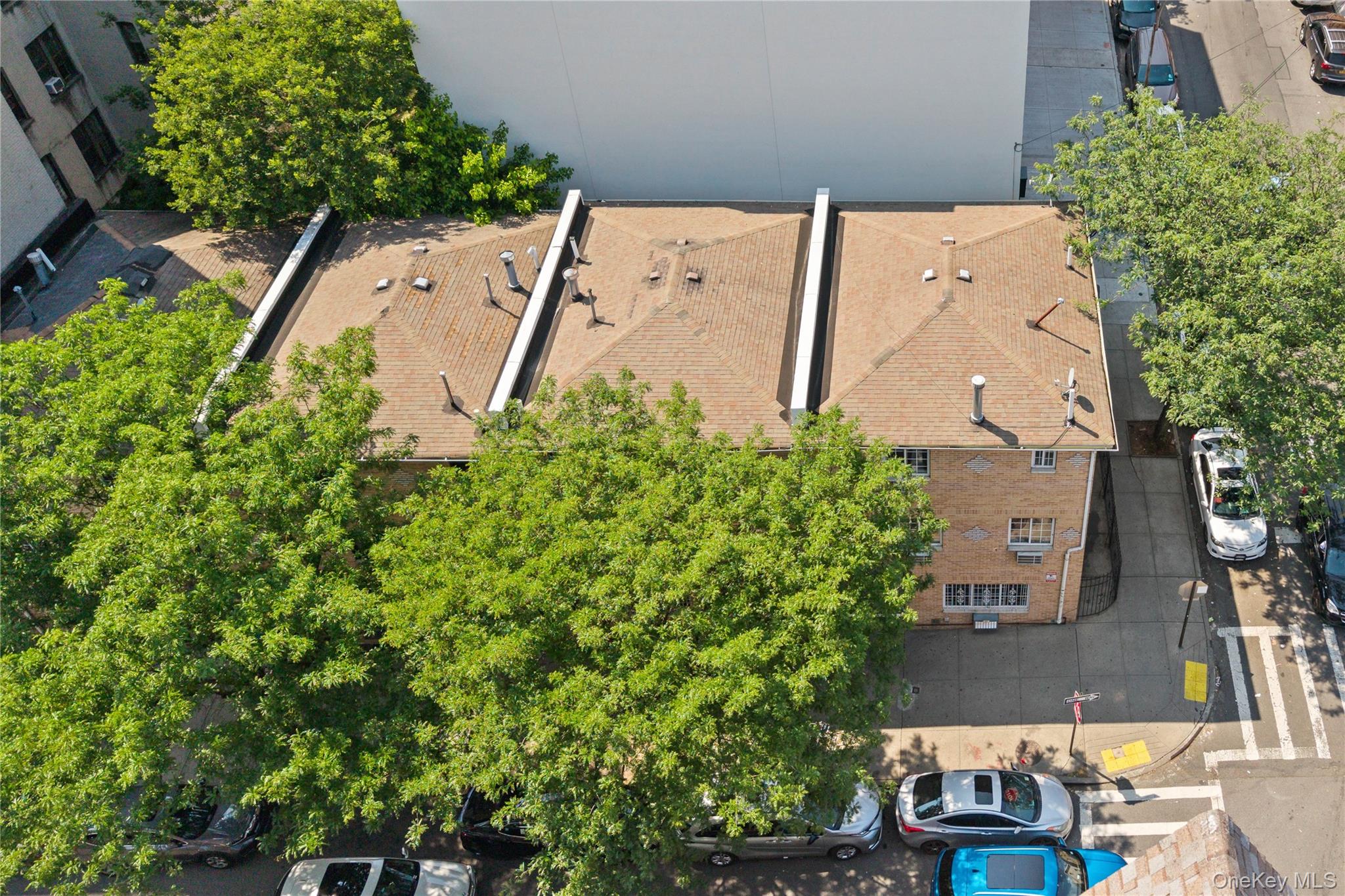 2611 Decatur Avenue Property Photo 34