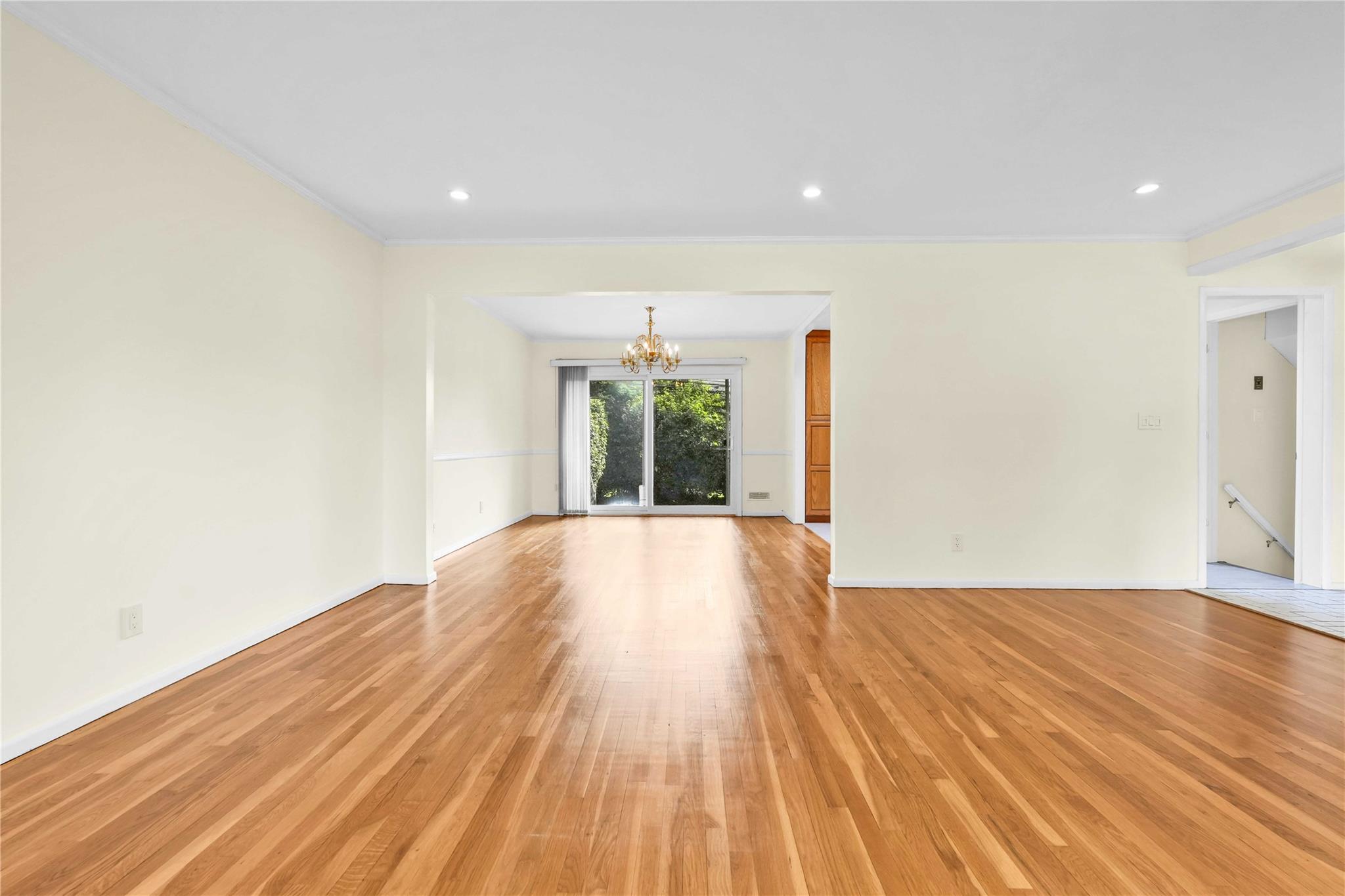 906 Bromton Drive Property Photo 19