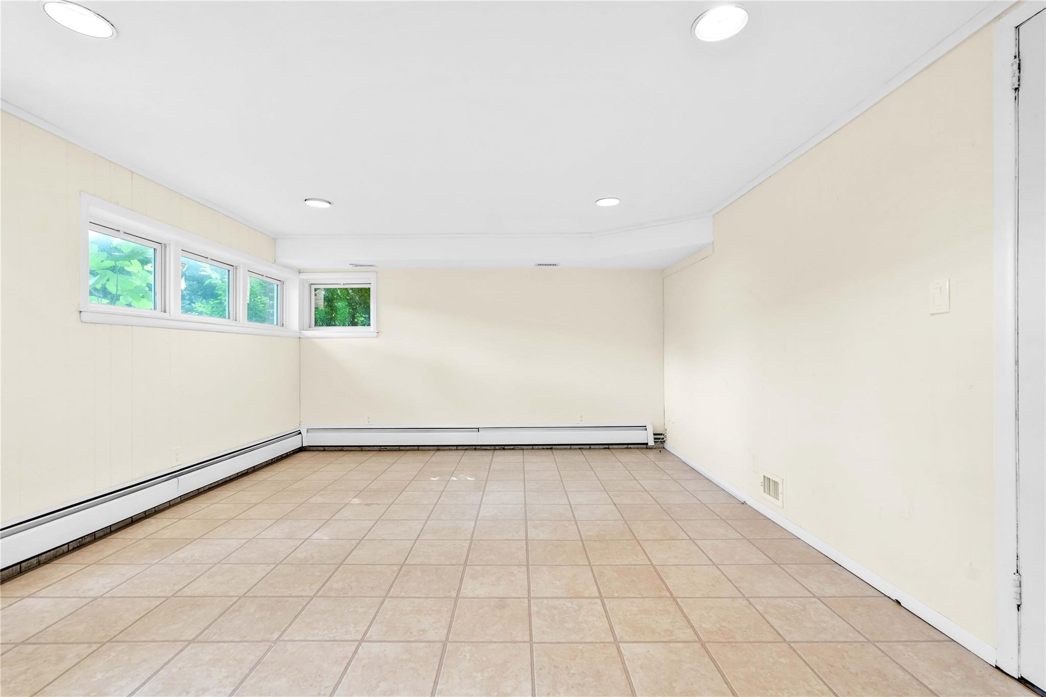 906 Bromton Drive Property Photo 29