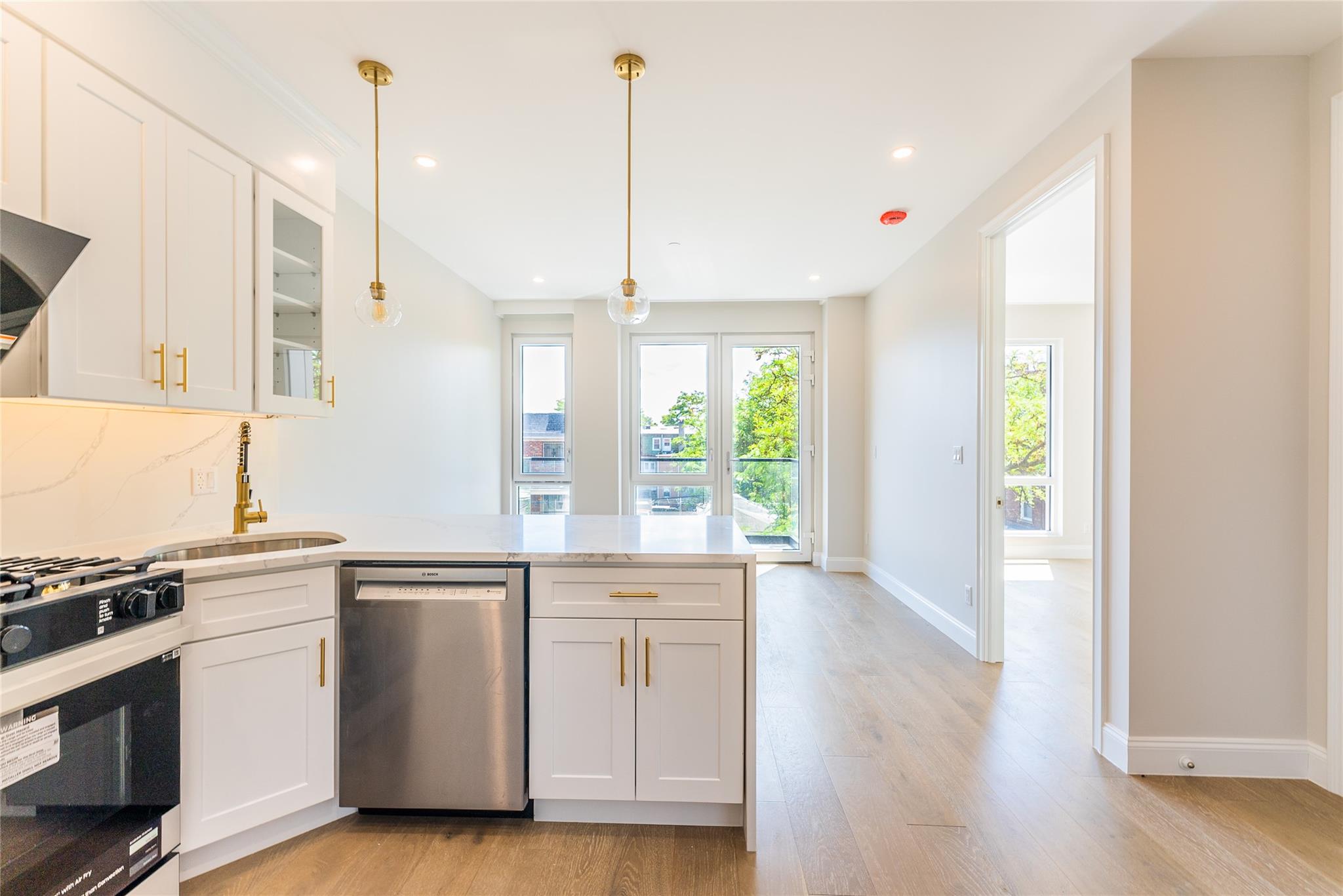 4209 Hampton Street 4b Property Photo 9