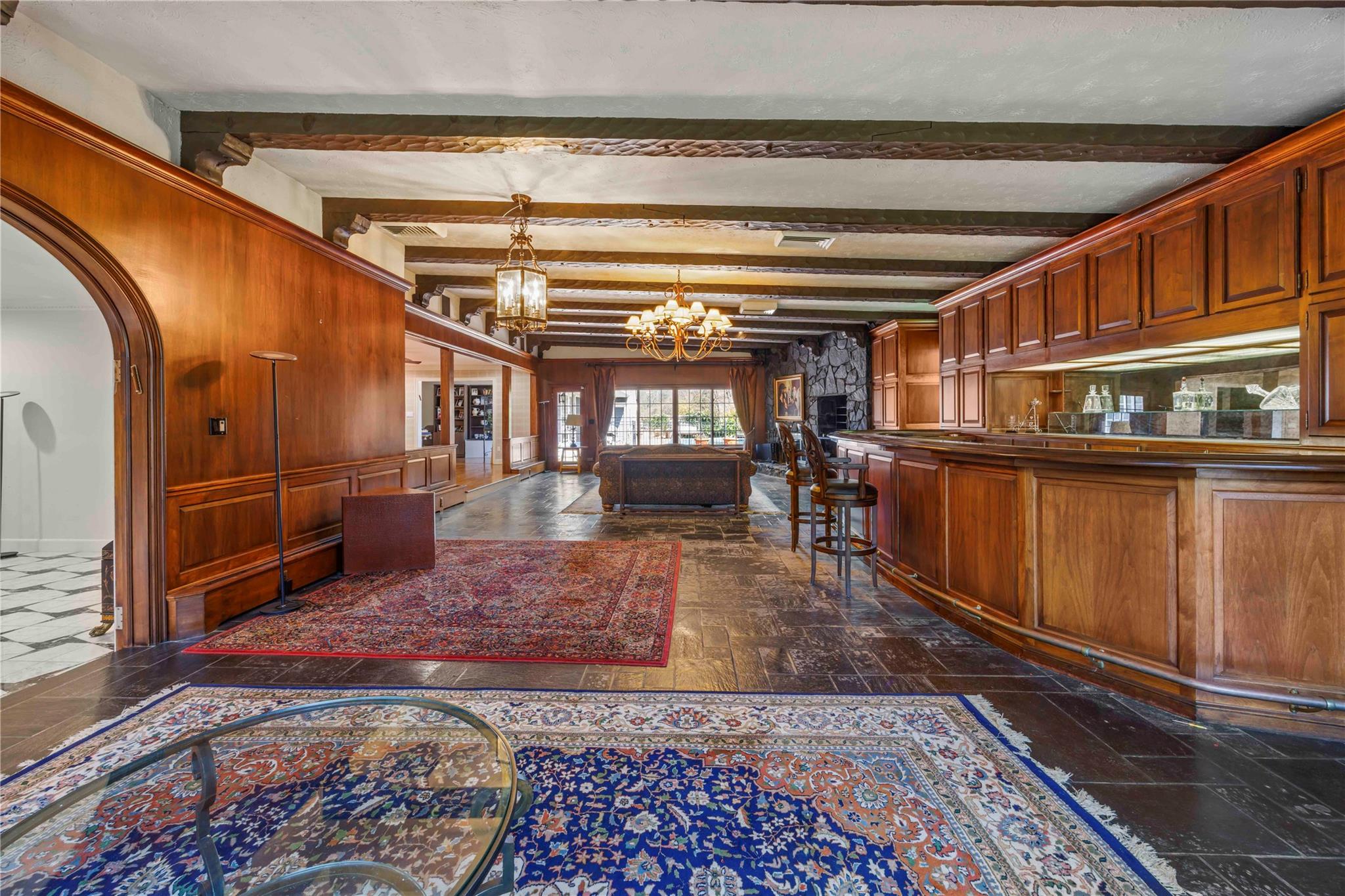 233 Narragansett Avenue Property Photo 17