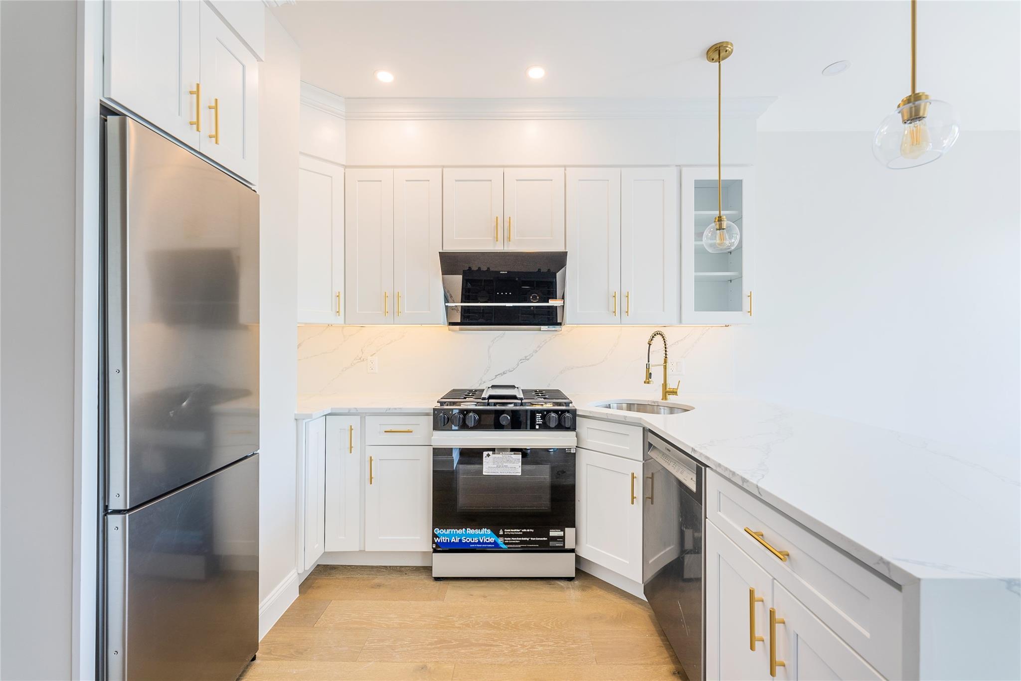 4209 Hampton Street 4a Property Photo 5