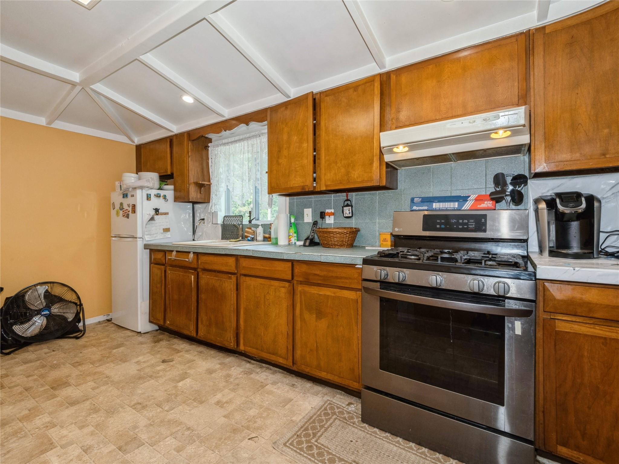 413 Vassar Road Property Photo 30