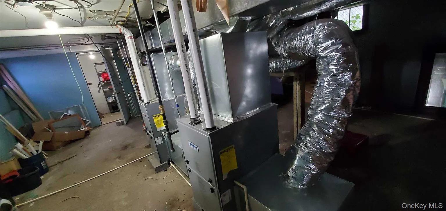 77 Carroll Street Property Photo 4