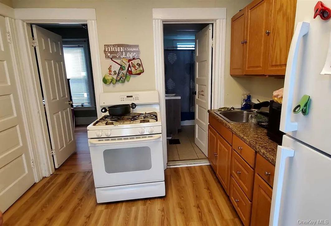 77 Carroll Street Property Photo 17