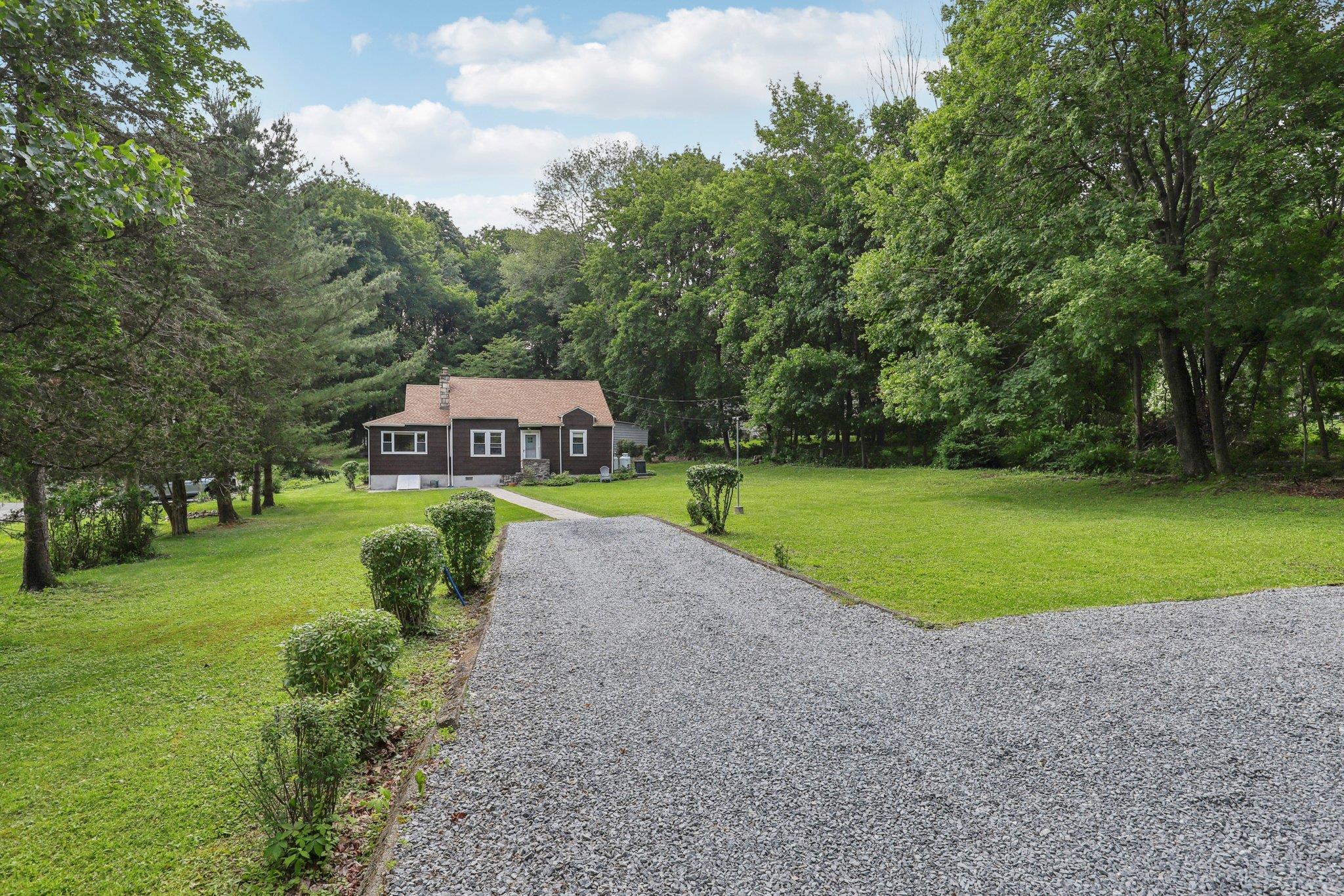 42 Baron De Hirsch Road Property Photo 1