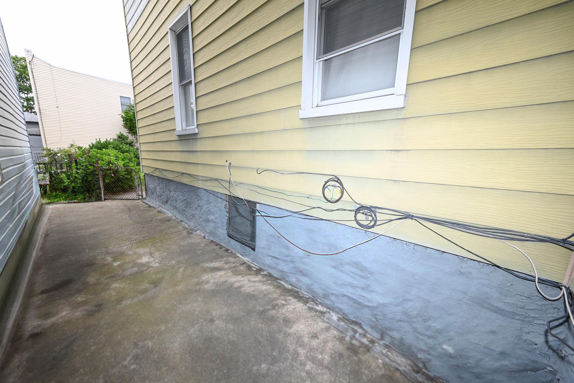 56-57 61st Street Property Photo 3