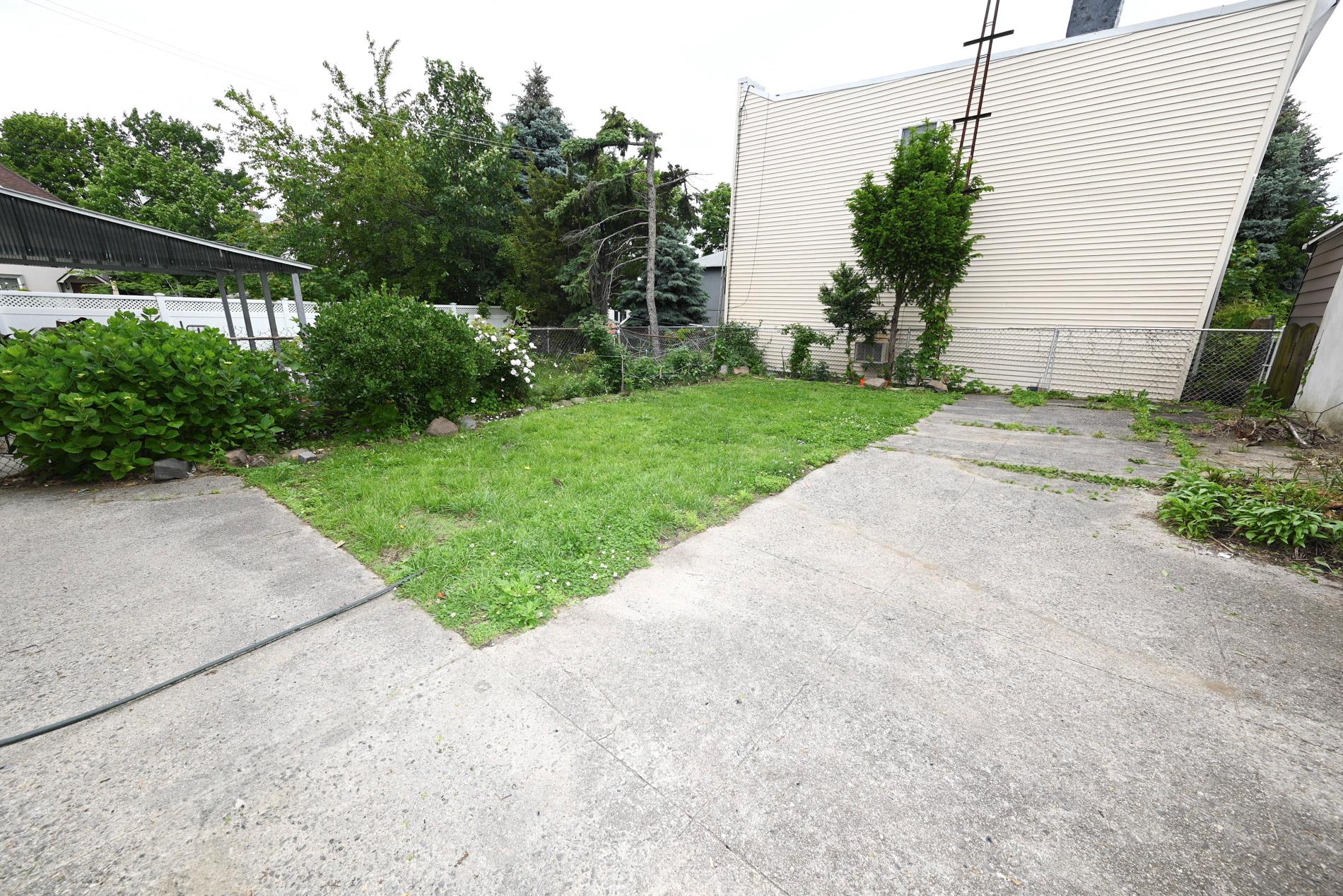 56-57 61st Street Property Photo 7