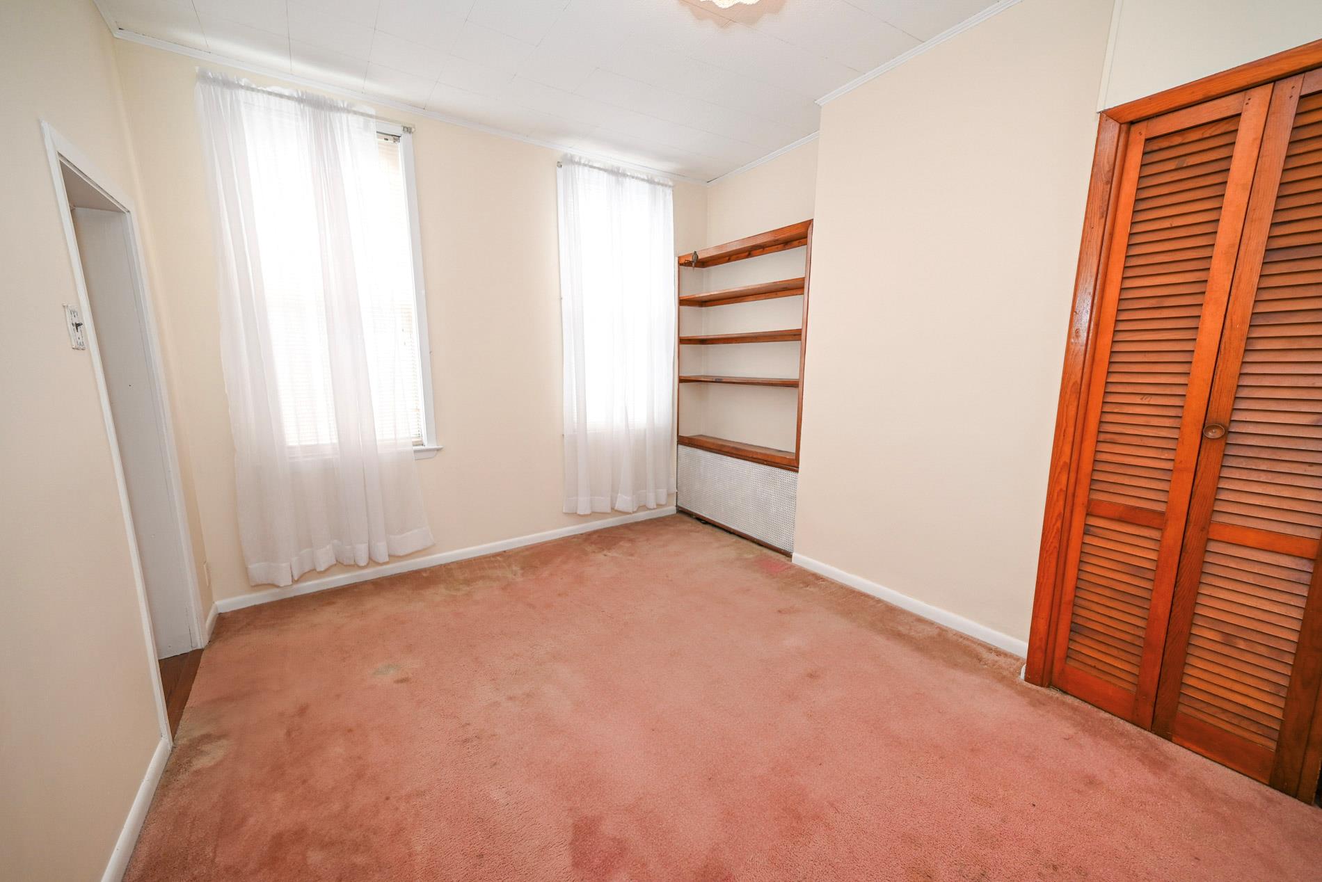 56-57 61st Street Property Photo 17