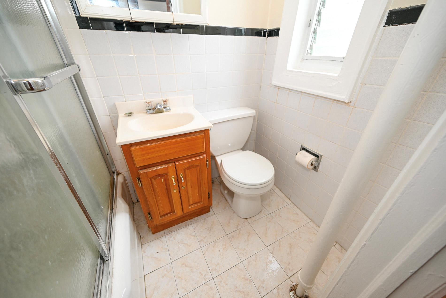 56-57 61st Street Property Photo 22