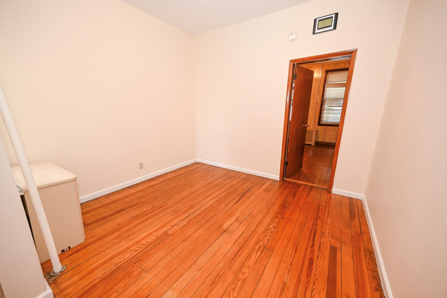 56-57 61st Street Property Photo 23
