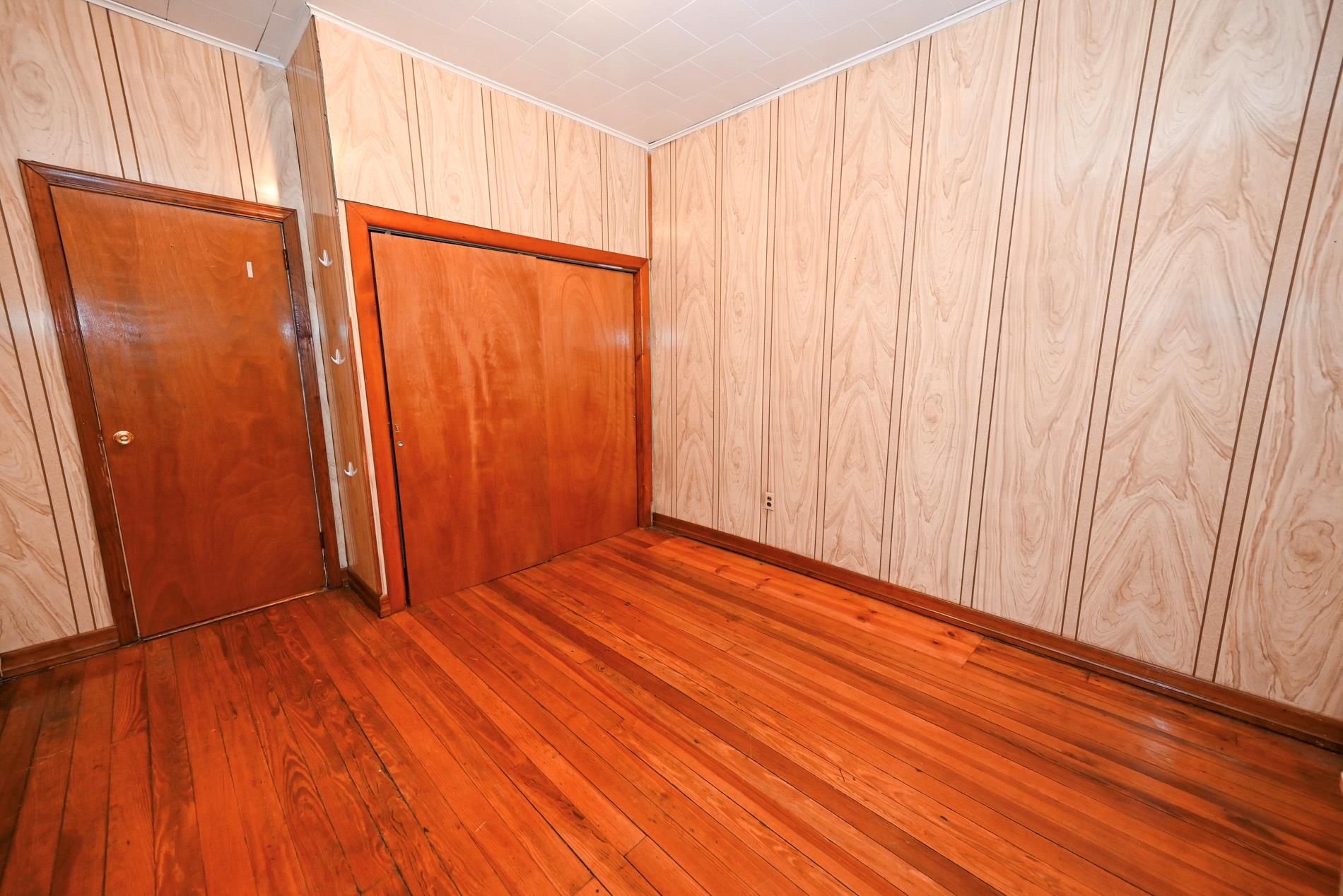 56-57 61st Street Property Photo 25
