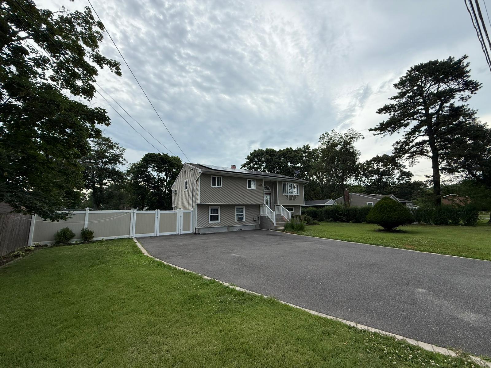 323 Ocean Avenue Property Photo 1