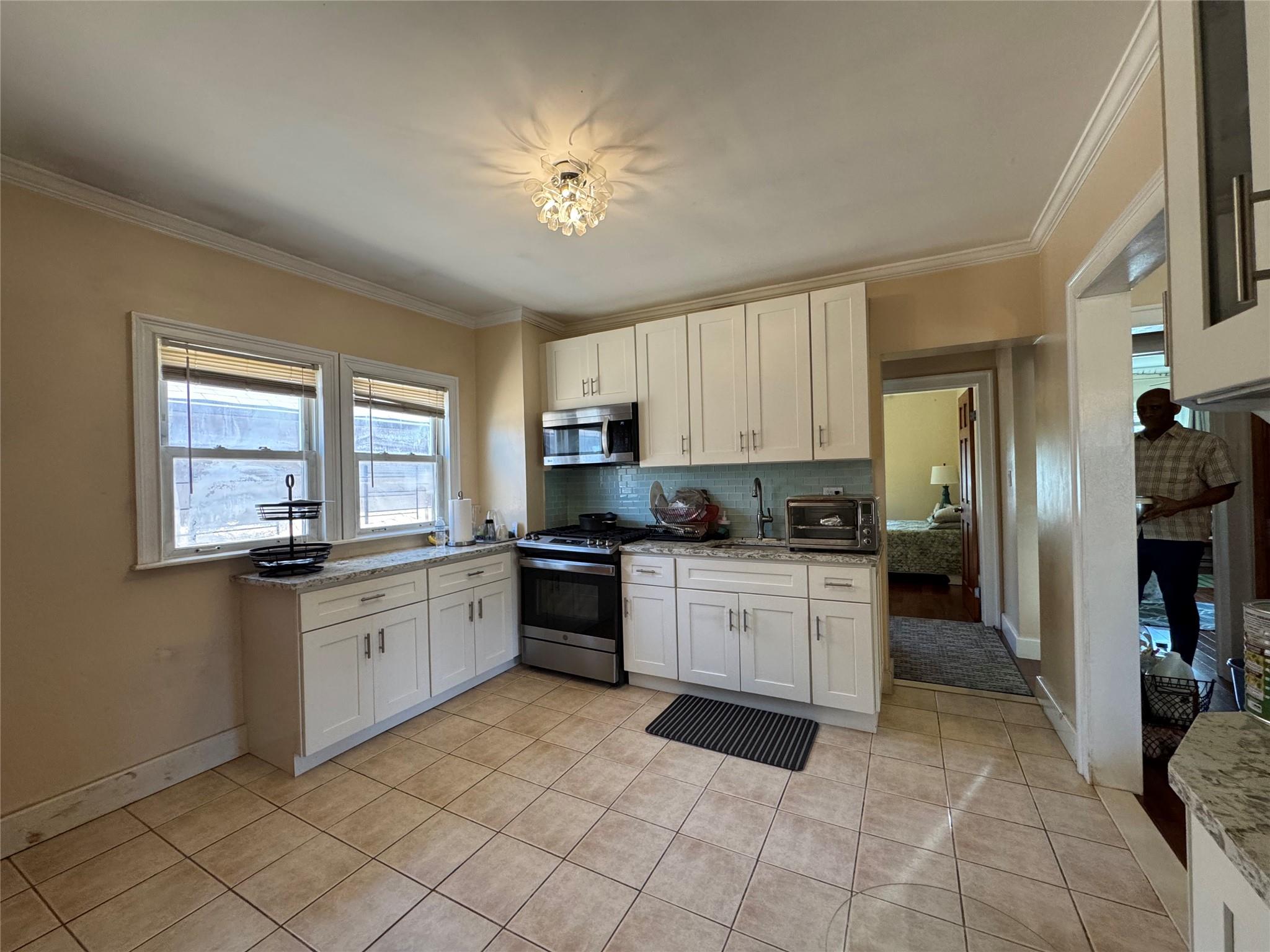 4212 Monticello Avenue Property Photo 12