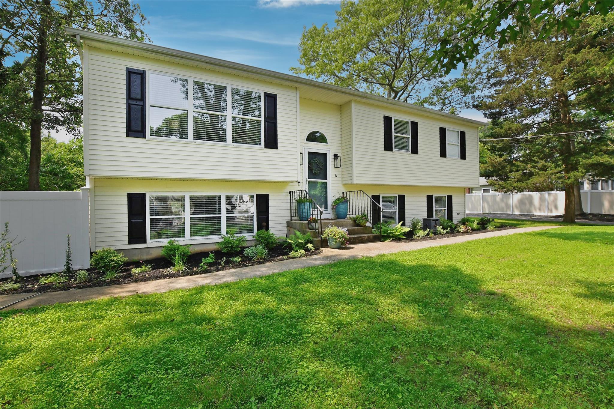 6 Zebra Road Property Photo 1