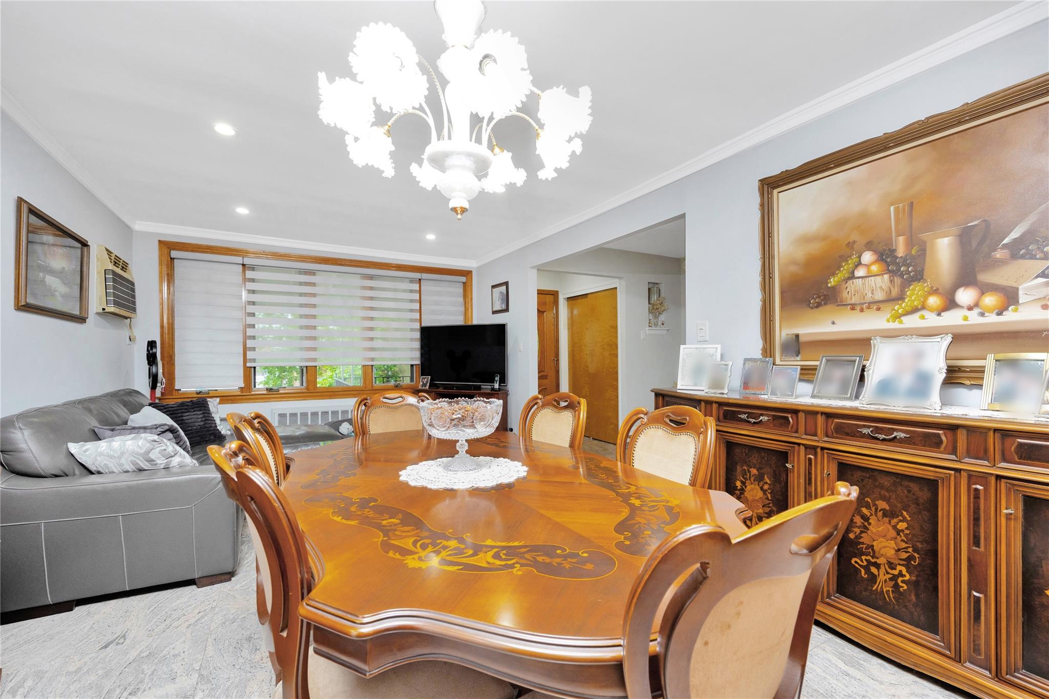 2616 Brown Street Property Photo 8