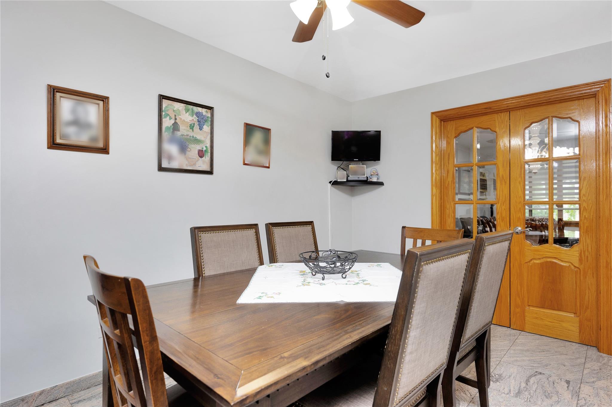 2616 Brown Street Property Photo 13