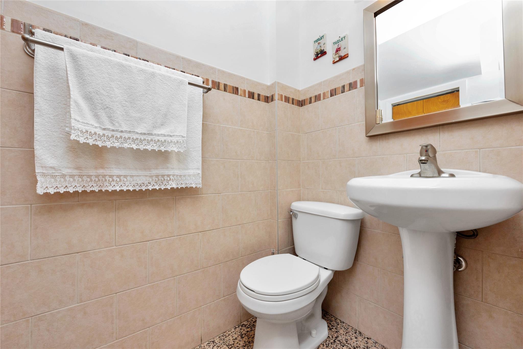 2616 Brown Street Property Photo 14