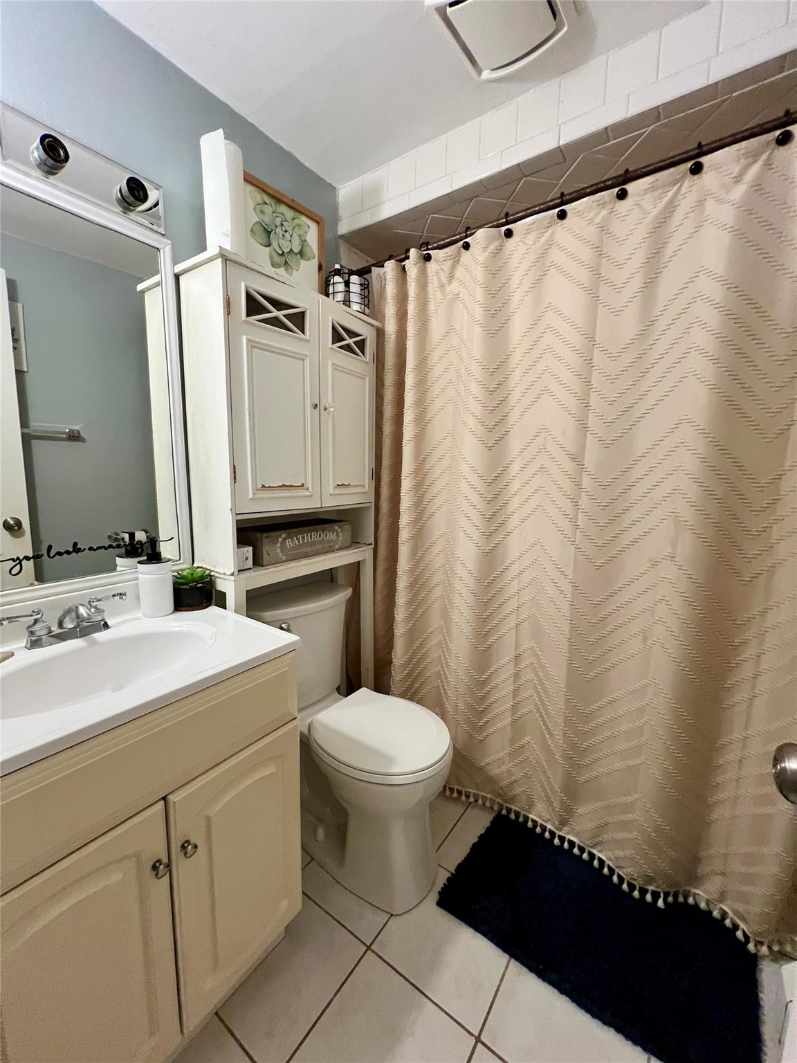 33 Roosevelt Place Property Photo 5