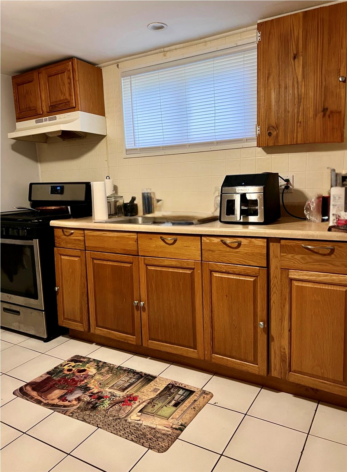 33 Roosevelt Place Property Photo 9