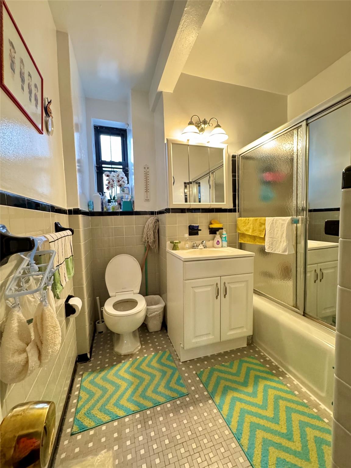 37-27 86 Street 3d Property Photo 4