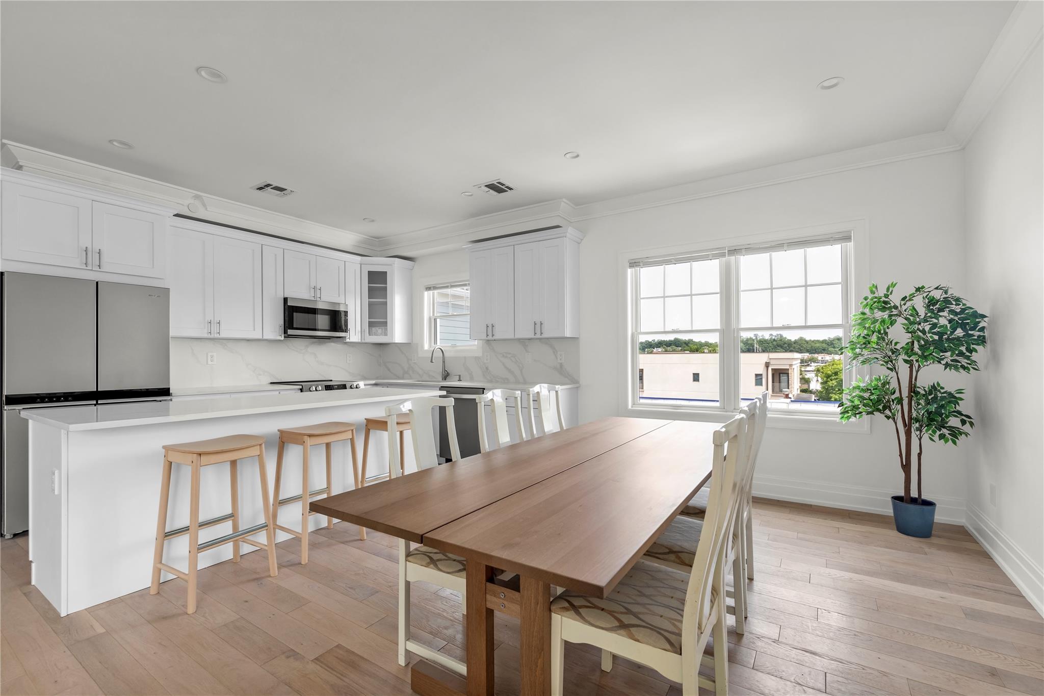 22 Sagamore Hill Drive 1a Property Photo 5