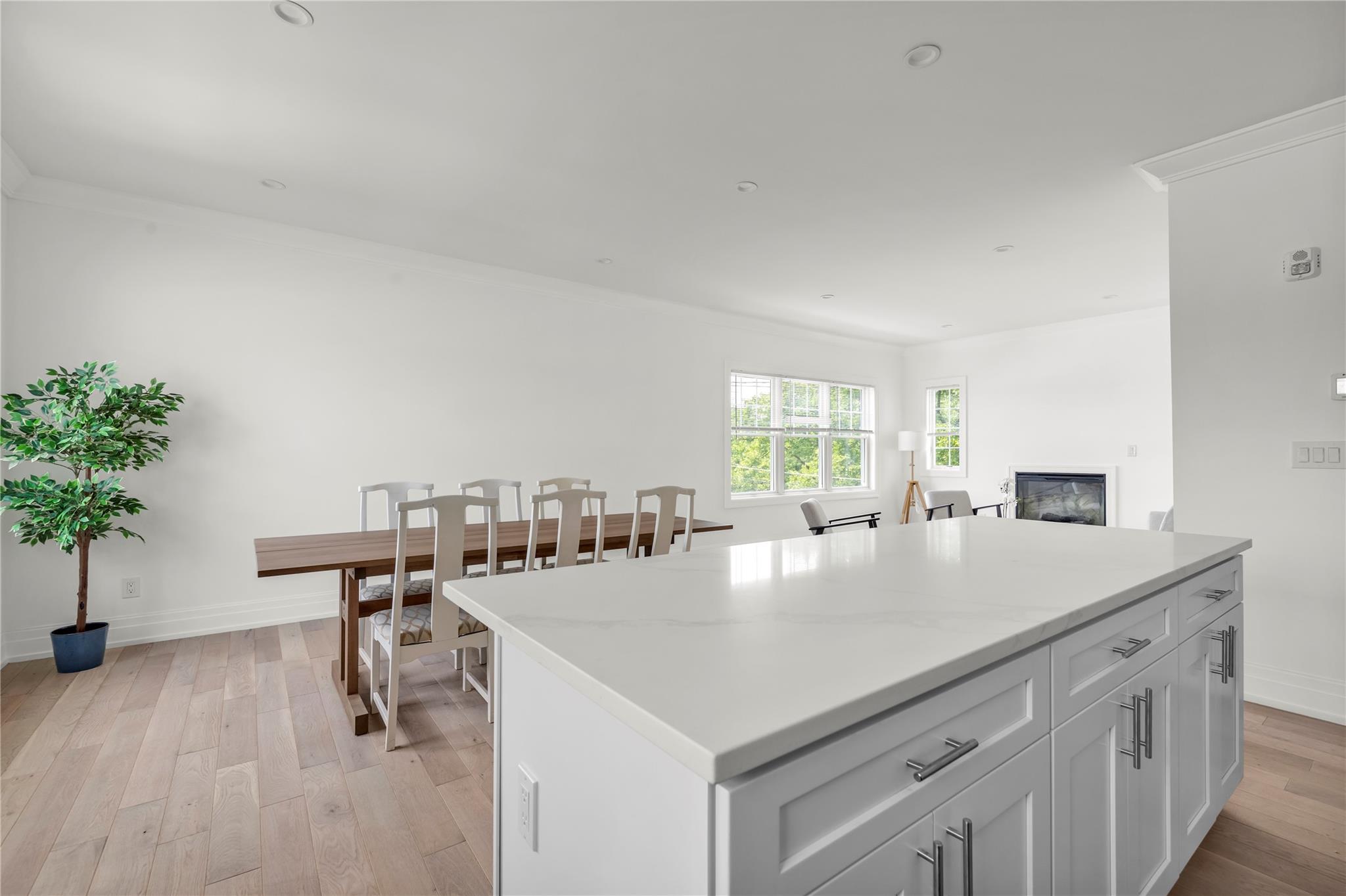 22 Sagamore Hill Drive 1a Property Photo 8