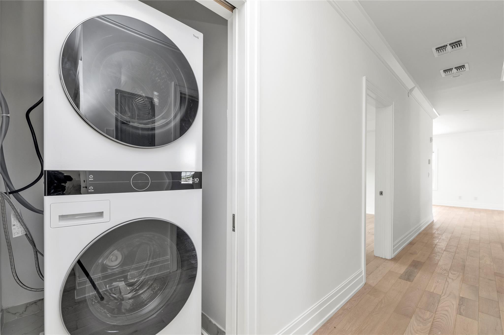 22 Sagamore Hill Drive 1a Property Photo 13