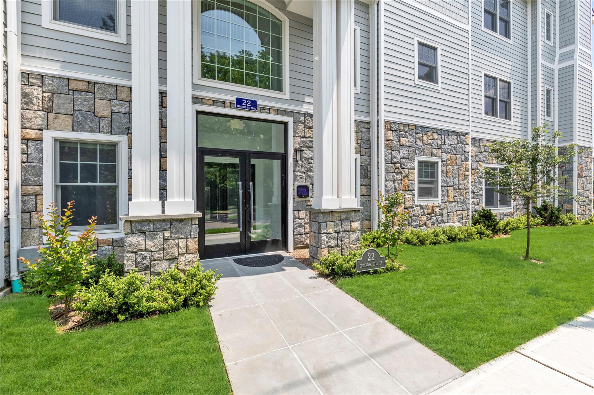 22 Sagamore Hill Drive 1a Property Photo 14