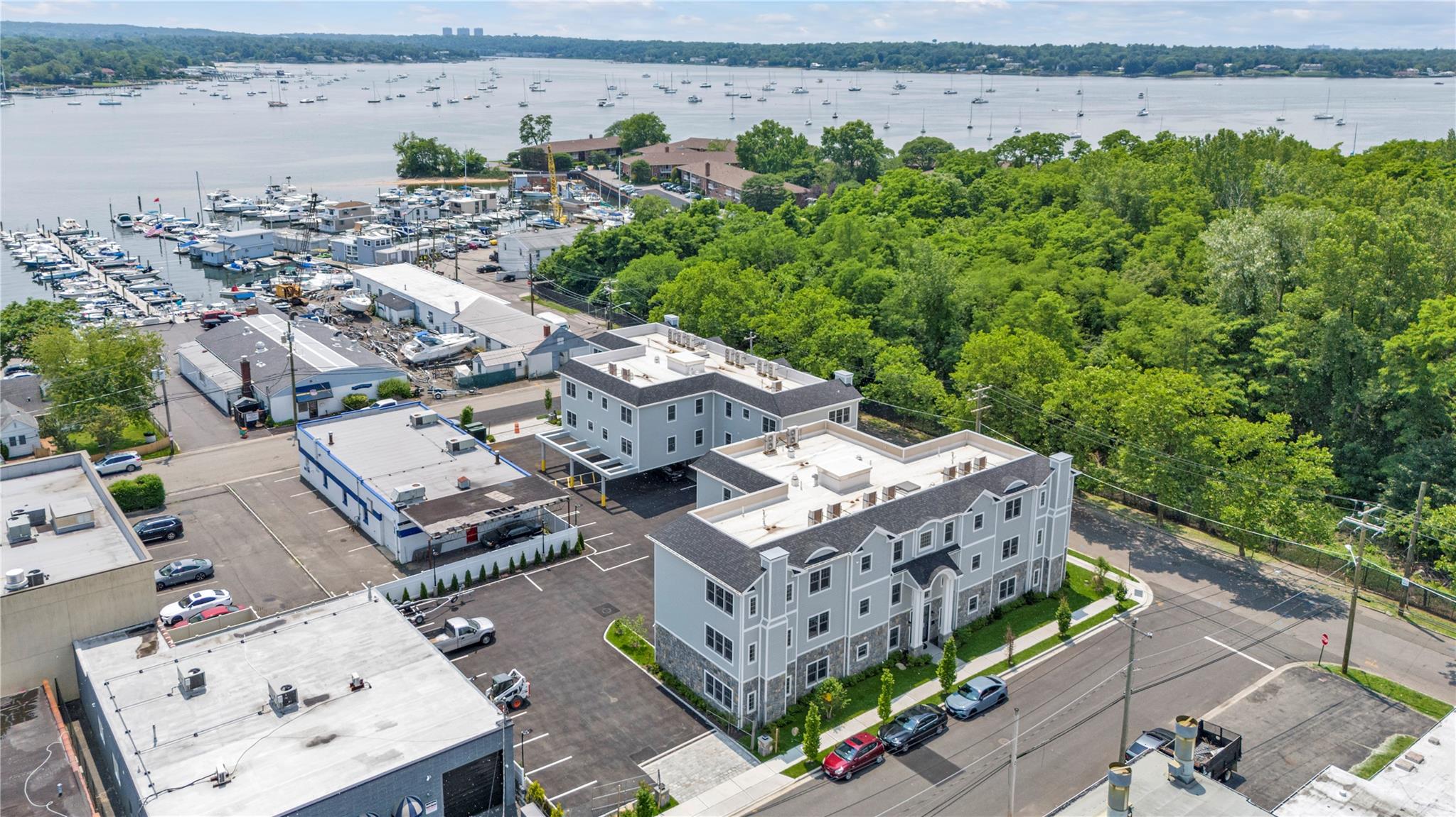 22 Sagamore Hill Drive 1a Property Photo 19